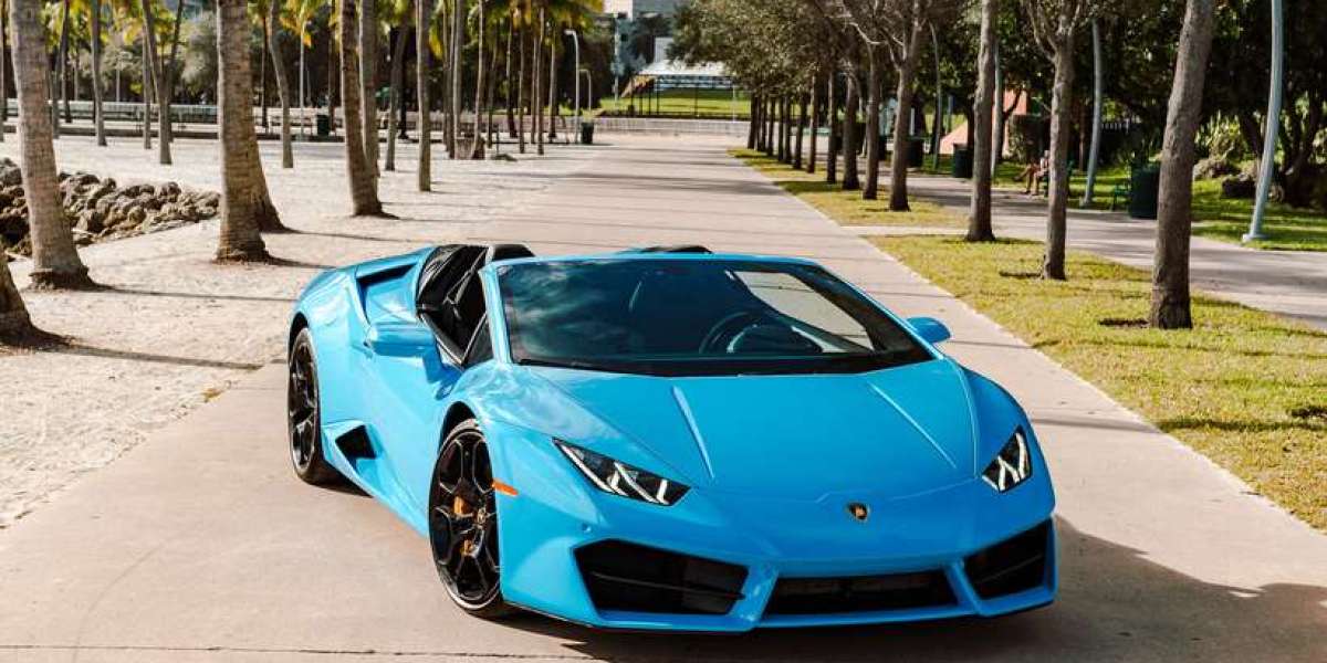 Luxurious Way to Spend Your Vacation in Miami: Rent a Lamborghini