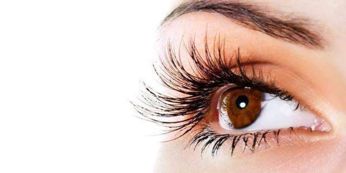Careprost Eyelash Serums – Uses & Side Effects